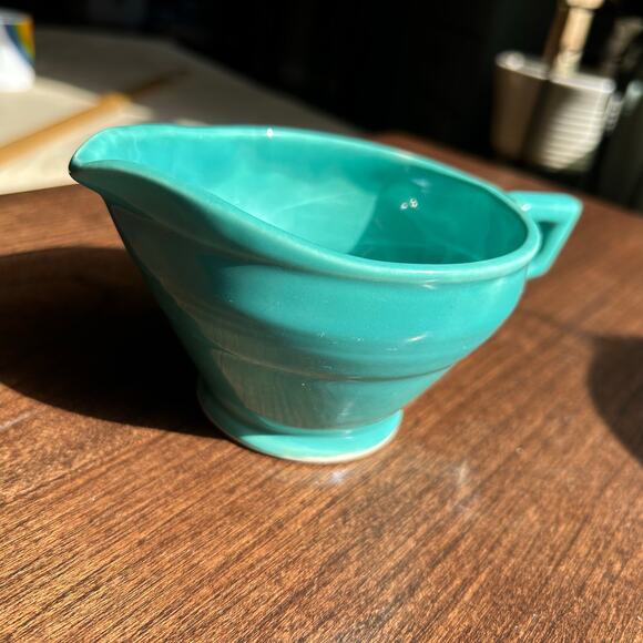 Vintage Vernon Kilns Early CA Vernonware Creamer Coronado Turquoise Aqua - Picture 2 of 10